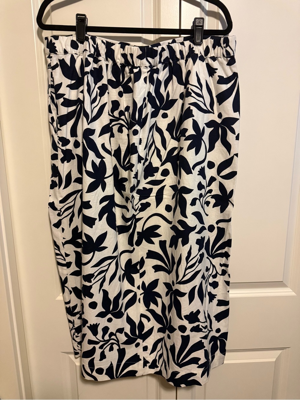 Time and Tru Navy and White Floral-Print Midi Skirt - Picture 2 of 2